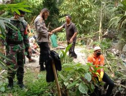 Kapolsek Bangun Pimpin Evakuasi Temuan Potongan Kaki Manusia di Sungai Nagori Karang Bangun