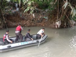 Polres Simalungun di Bantu Warga Lakukan Penyisiran  Penemuan Kaki Manusia di Sungai Bah Bolon 