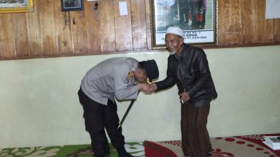 Kapolres Bener Meriah Silaturahmi di Kediaman H Nurdin Aman Tursina Ayah Angkat Joko Widodo
