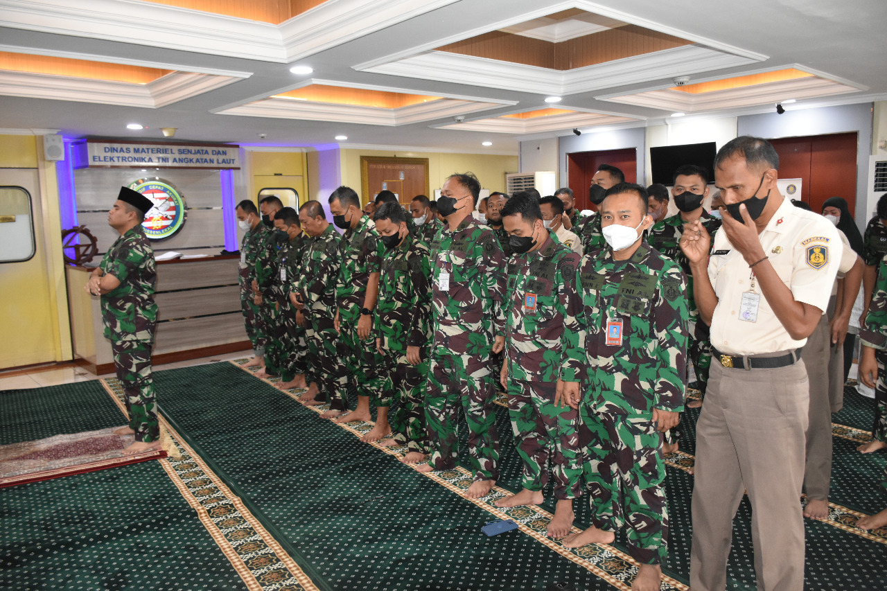 Teks dan Photo : Dissenlek TNI AL Siap Kawal Pelaksanaan Penembakan Senjata Strategis