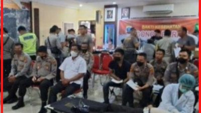 Dalam Rangka HUT Bhayangkara Ke-76, Personil Polres Samosir Lakukan Giat Donor Darah 
