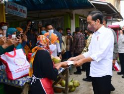 Pangdam III/Siliwangi Bersama Danrem 063/SGJ Dampingi Presiden Jokowi Kunker ke Balai Benih Padi Subang