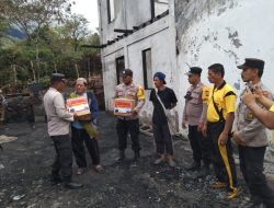 Polres Bener Meriah Berikan Bantuan berupa Sembako kepada Korban Kebakaran di Kampung Batin Baru    