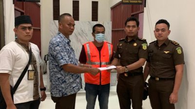 DPO Kasus KDRT Kajari Nagan Raya “Syamsul Bahri” Akhirnya di Bekuk Tim Tabur Kajati Aceh dari Banda Aceh 