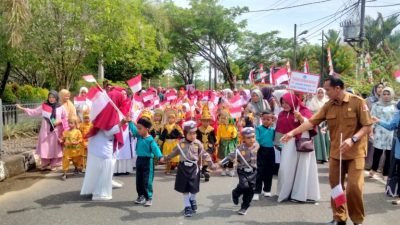 Meriahkan HUT RI ke-77, Ribuan Anak TK Nagan Raya Ikuti Pawai Karnaval