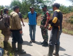 Gelar Komsos, Babinsa Ajak Warga Buka Lahan di Desa Tingkem Benyer Dengan Cara Tidak Membakar