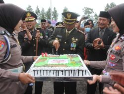 Kapolres Bener Meriah Berikan Surprise Kepada Kodim 0119/BM DiHUT TNI ke-77