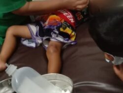Anak Balita 2 Tahun Bersama Ibunya Terseret Mobil Diduga Milik Oknum Aparat 