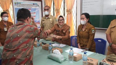 dr Susanti Dewayani Hadiri Deklarasi Stop Buang Air Besar Sembarangan di Marihat Jaya