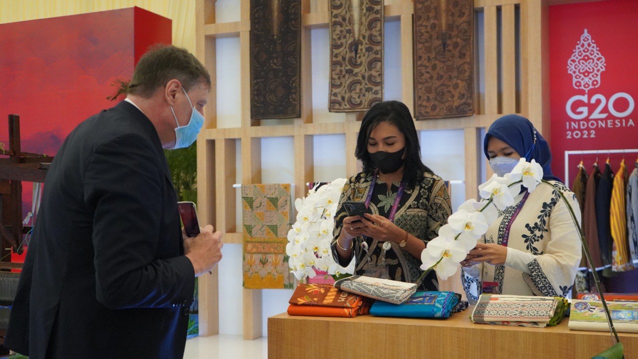 Teks dan Photo : Pertemuan G 20 Mendorong Produk UMKM Go Global