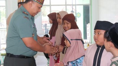 Peringati Maulid Nabi 1444 H, Dandim Bireuen Santuni Anak Yatim