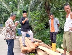 Zulfadli Tanggapi Keluhan Warga Soal Jembatan Rusak di Desa Seuneubok Buloh