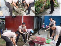 Jelang F1 H2O, Jajaran Polres Simalungun Gelorakan Kegiatan Gotong Royong Kebersihan Di Jalinsum