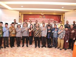 Humas Mabes Polri Gelar FGD Kontra Radikalisme di Makassar   