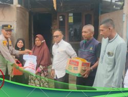 Kapolsek Idi Rayeuk Salurkan Bantuan kepada Warga Terkena Angin Puting Beliung