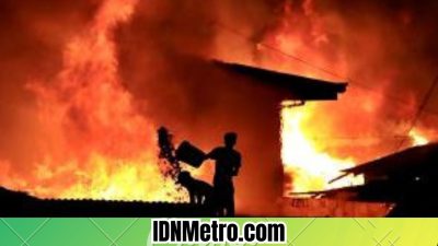 Polsek Bangun Bantu Evakuasi Kebakaran Gudang Meubel di Jalan Cempaka Huta I 