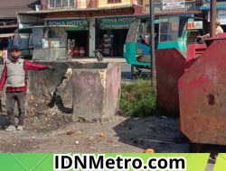 Pintu Masuk Terminal Siborongborong ‘Dihiasi’ Bak Sampah