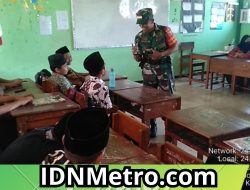 Tanamkan Karakter Sejak Dini, Anggota Koramil Sananwetan Laksanakan Kegiatan Babinsa Masuk Sekolah