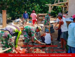 Kompak, Anggota Pos Selopuro bersama Warga Gelar Gotong Royong Rehab RTLH   