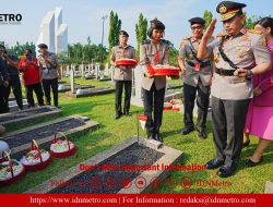 Jelang HUT ke-77 Bhayangkara, Kapolri dan Jajaran Ziarah ke TMP Kalibata