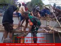 Hadir Ditengah Masyarakat, Babinsa Koramil Kesamben Bantu Perbaiki Rumah Warga   