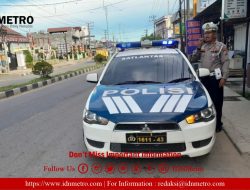 Tingkatkan Kesadaran Masyarakat dalam Berlalu Lintas, KBO Satlantas Polres Aceh Timur Sosialisasi di Jalur KTL   