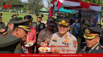 Perayaan HUT TNI Ke-78, Kapolres Simalungun Berikan Kejutan Kue Ulang Tahun Kepada Dandim 0207/Sml