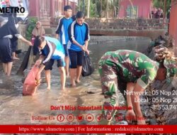 Minggu Bersih, Babinsa Koramil Sananwetan Bersama Warga Gelar Kerja Bakti Bersihkan Sungai