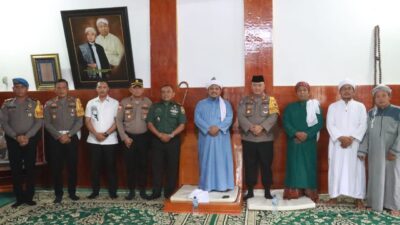Kapolres Simalungun Gelar Silaturahmi dengan Tokoh Agama dan Serahkan Bantuan di Persulukan Serambi Babussalam