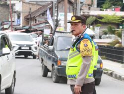 Operasi Lilin Toba-2023 Berjalan Lancar, Polres Simalungun Jaga Kamseltibcarlantas di Pantai Bebas Parapat