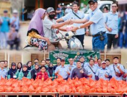 Peduli Sesama, PT LAB Gelar Bazar dan Bagi Takjil