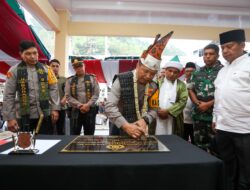 Kapolda Sumut Resmikan Gedung Polsek Parapat dan Berbuka Puasa Bersama di Simalungun