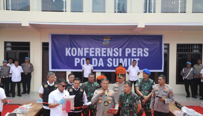 CCTV Rekam Kedua Eksekutor Pulang dan Pergi Usai Bakar Rumah Sempurna Pasaribu