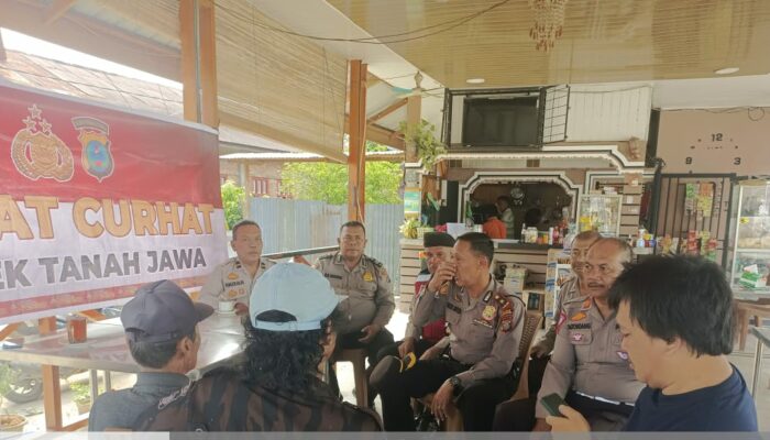 Kapolsek Tanah Jawa Adakan Jumat Curhat, Ajak Warga Nagori Buntu Bayu Jaga Kamtibmas dan Berantas Narkoba