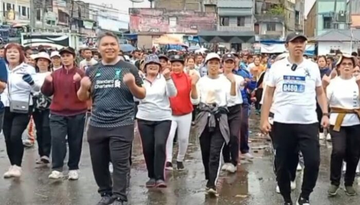 Ribuan Warga Taput Tergabung JTP-DENS Lakukan Senam Sehat dan Lomba Lari Tingkat SMA/SMK di Siborongborong