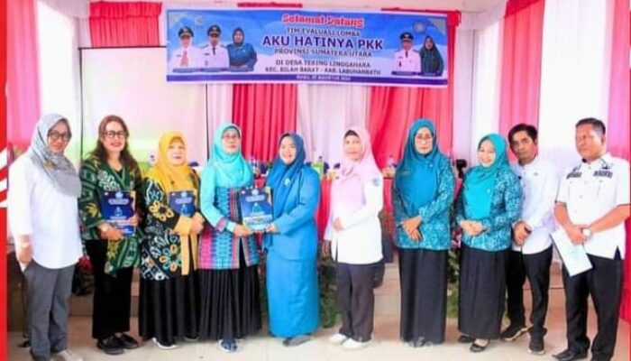 Tim Evaluasi PKK Sumut Mendatangi Kantor Desa Tebing Linggahara untuk Penilaian 