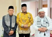 Ulama karismatik Peusijuk Bacalon Bupati dan Wakil Bupati Bireuen