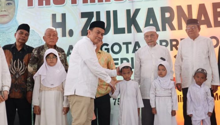 Santuni 1000 Anak Yatim di Acara Tasyakuran, H Zulkarnaen: Utamakan Kebahagiaan Masyarakat dalam Menjalankan Tugas Sebagai Anggota DPRD 