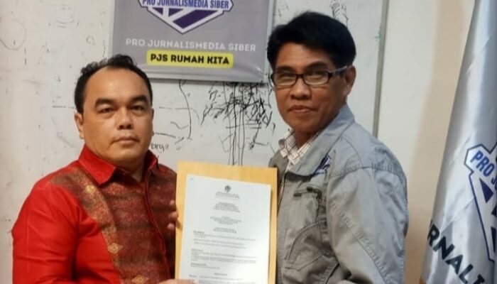 Robert Hendrico Terima SK Sebagai Ketua Dewan Pakar DPP PJS