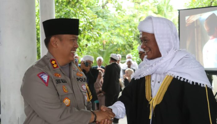 Kapolres Simalungun Hadiri Sidang Munaqasyah ke-34 Thariqat Naqsyabandiyah Al-Kholidiyah Jalaliyah di Bandar Tinggi