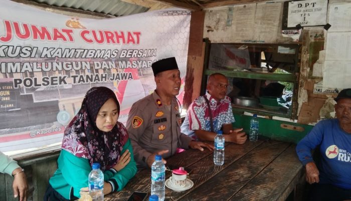 Gelar Jumat Curhat di Nagori Bah Jambi II, Kompol Asmon Bufitra Ajak Warga Cegah Radikalisme dan Jaga Kamtibmas