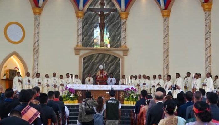 Bupati bersama Wakil Bupati Humbahas Hadiri Pesta Dedikasi Gereja Katolik St. Fidelis Doloksanggul