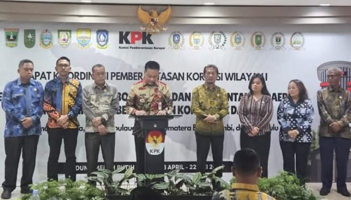 Bupati Bersama Ketua DPRD Humbahas Ikuti Rakor Penguatan Sinergi Kolaborasi antara KPK dan Pemerintah Daerah dalam Rangka Pemberantasan Korupsi di Jakarta