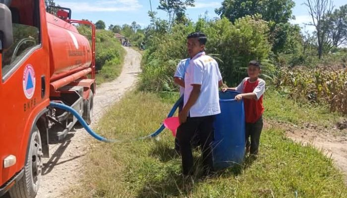 Dukung Ketahanan Pangan, BPBD Buka JUT dan Distribusikan Air Bersih di Lintongnihuta