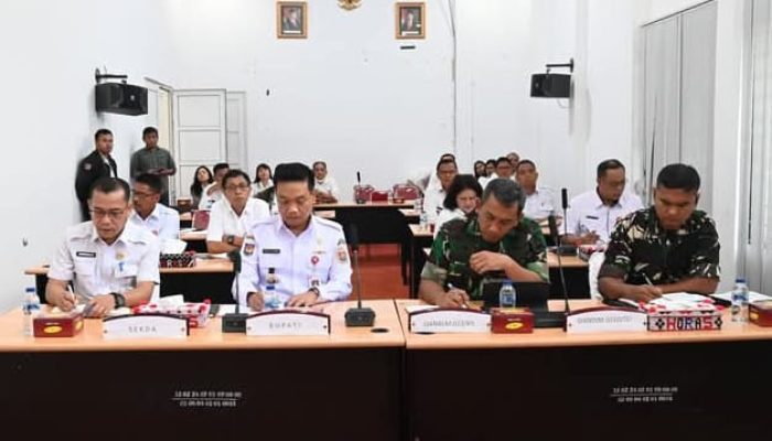 Bupati Humbahas Bersama Danrem 023/KS Zoom Meeting Dipimpin Ketua DEN