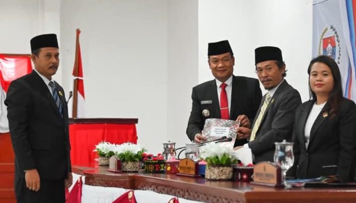 6 Fraksi DPRD Sampaikan Pandangan Umum Pertanggungjawaban APBD Kabupaten Humbahas TA 2024