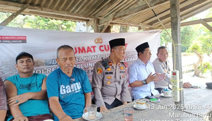 Wujudkan Kamtibmas, Polsek Tanah Jawa Temui Warga Lewat Program Jumat Curhat 