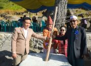 Bupati Humbahas Tandatangani Prasasti “Parhutaan Raja Lumban Batu” di Baktiraja