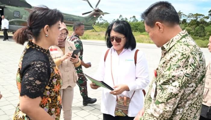 Bupati Humbahas Sampaikan Proposal Sarpras Kesehahan kepada Menteri Kesehatan