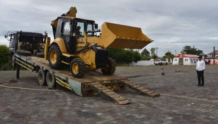 Tanggap Darurat ‘Backhoe Loader’ Tiba di Kabupaten Humbang Hasundutan 